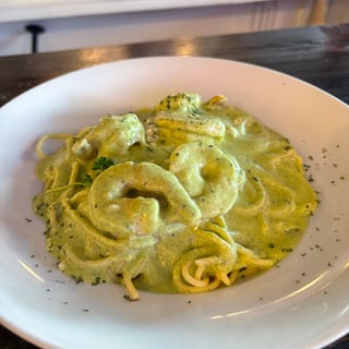 Shrimp Pesto Fettuccine